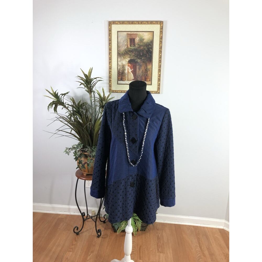 Moonlight Women's Med Art To Wear Patchwork Long Sleeve Pleated Splits 4 button